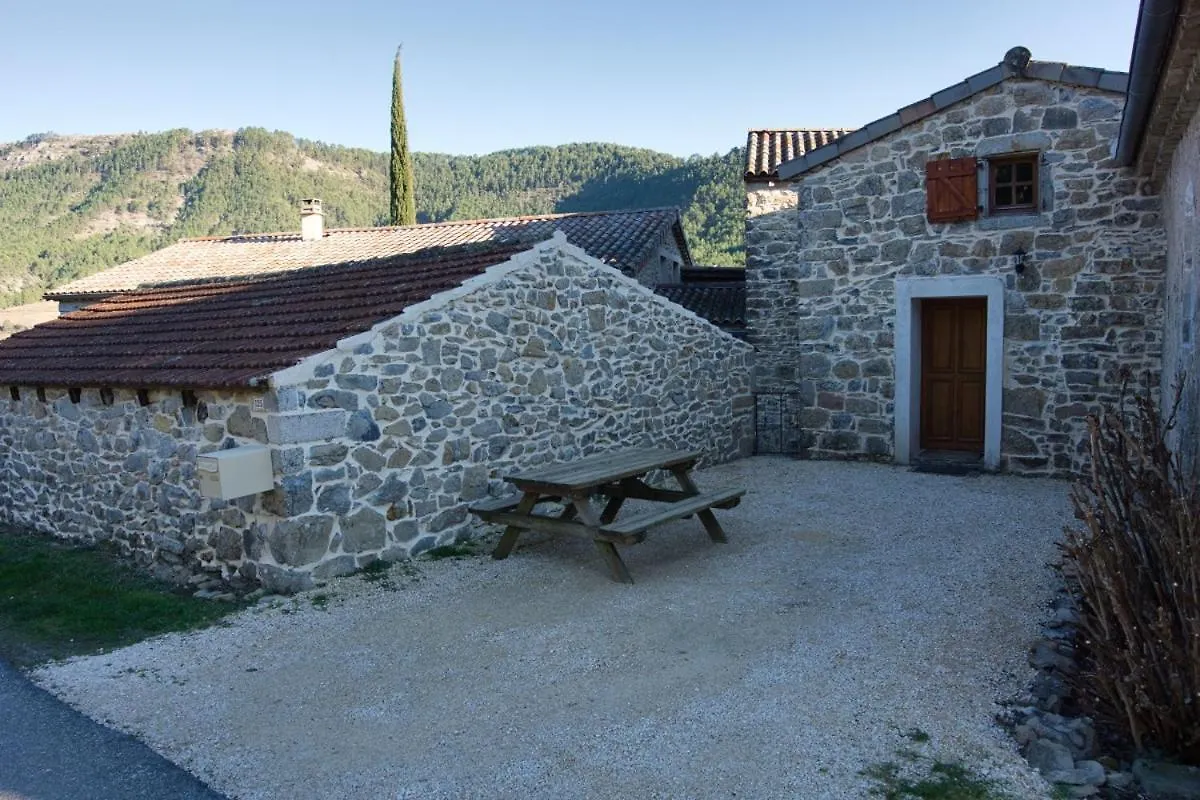 Cocon De Soie Villa Vesseaux